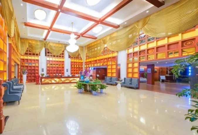 Imagen de los interiores del Hotel Phoenix Hotspring Resort. Foto 18