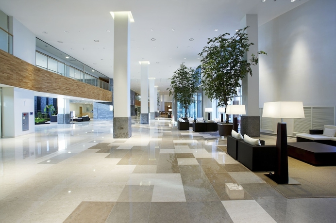 Imagen de los interiores del Hotel Phoenix Island. Foto 18