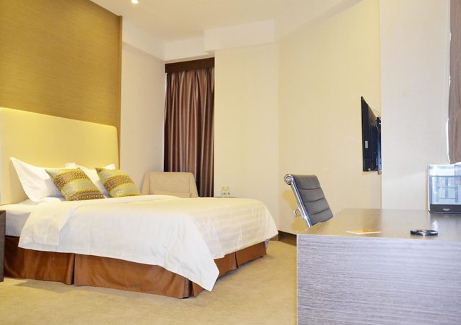 Imagen de la habitación del Hotel Phoenix Jinghua Hotel. Foto 5
