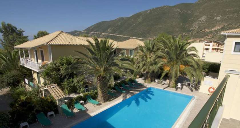Imagen de la piscina del Hotel Phoenix, L&eacute;ucade. Foto 19