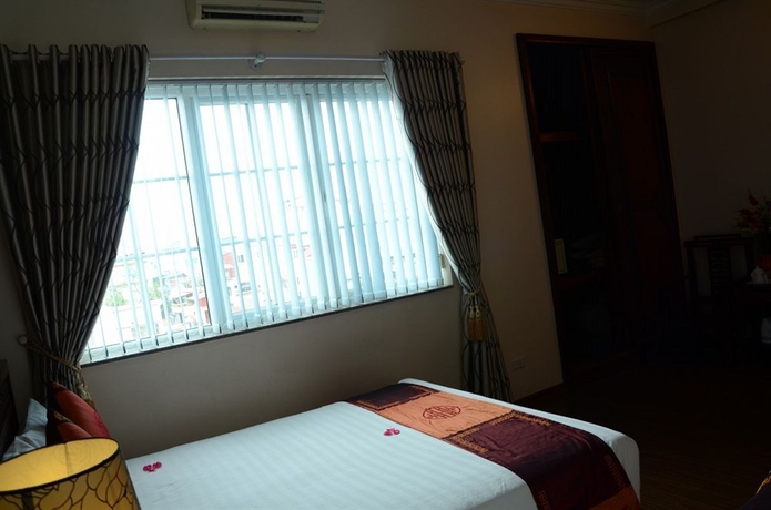 Imagen de la habitación del Hotel Phoenix Legend. Foto 7