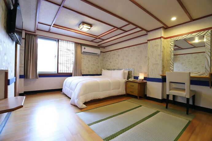 Imagen general del Hotel Phoenix Pavilion Hot Spring. Foto 11