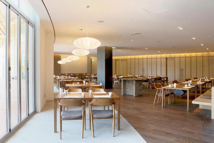 Imagen del bar/restaurante del Hotel Phoenix Seopjikoji. Foto 8