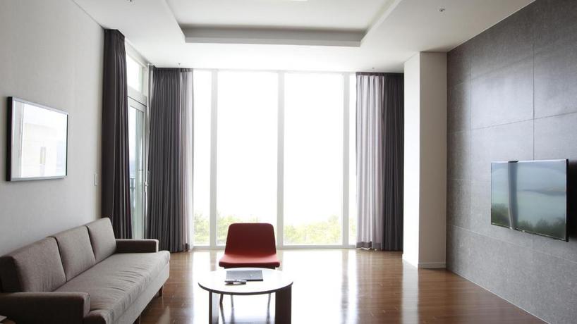 Imagen de la habitación del Hotel Phoenix Seopjikoji. Foto 9