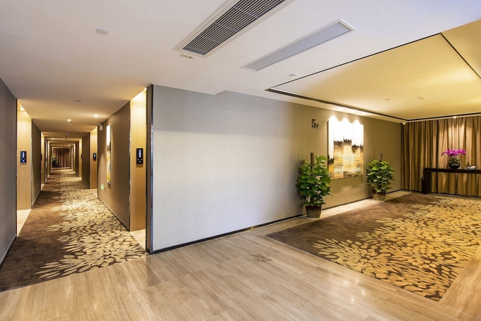Imagen de los interiores del Hotel Phoenix Valley Holiday. Foto 19