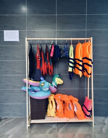 Imagen de la piscina del Hotel Phoenix, Vi Thanh. Foto 34