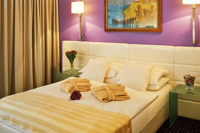 Imagen de la habitación del Hotel Phoenix, Zagreb. Foto 3