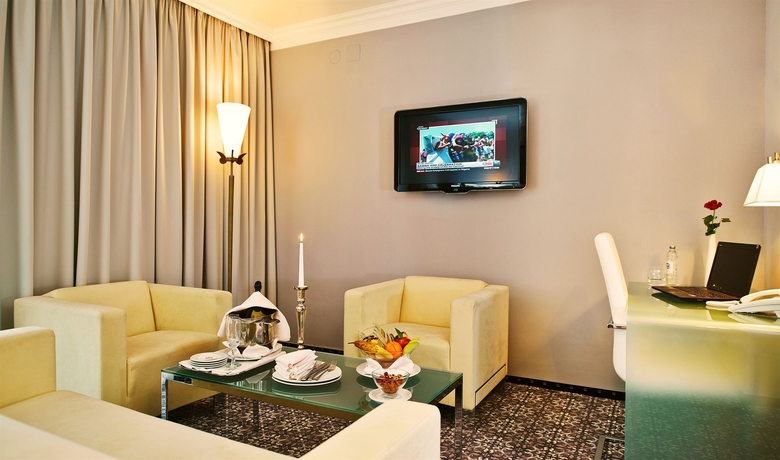 Imagen de los interiores del Hotel Phoenix, Zagreb. Foto 13