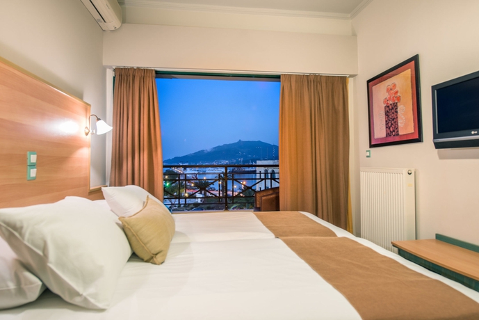 Imagen de la habitación del Hotel Phoenix, Zante. Foto 7