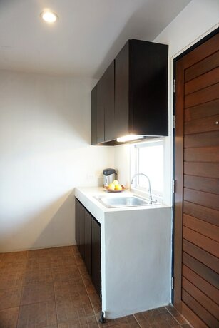 Imagen general del Hotel Phompassorn Apartment. Foto 10