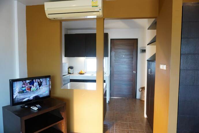 Imagen general del Hotel Phompassorn Apartment. Foto 11