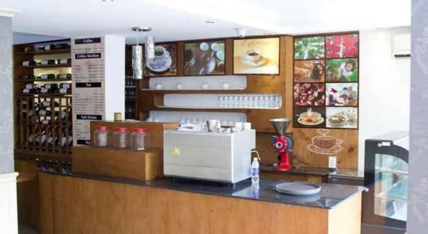 Imagen de los interiores del Hotel Phong Lan 2. Foto 10