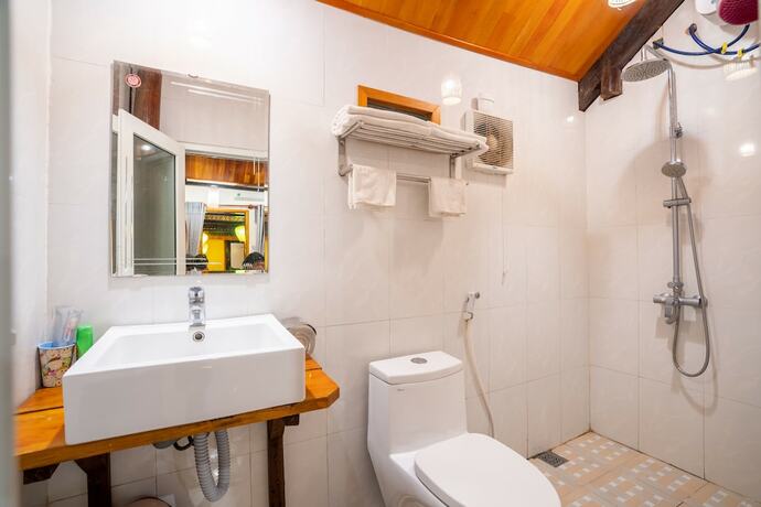 Imagen de la habitación del Hotel Phong Nha Coco House. Foto 30