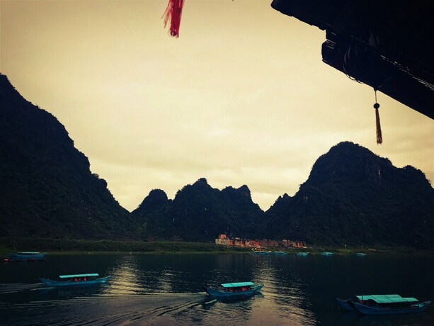 Imagen de la piscina del Hotel Phong Nha Coco House. Foto 37