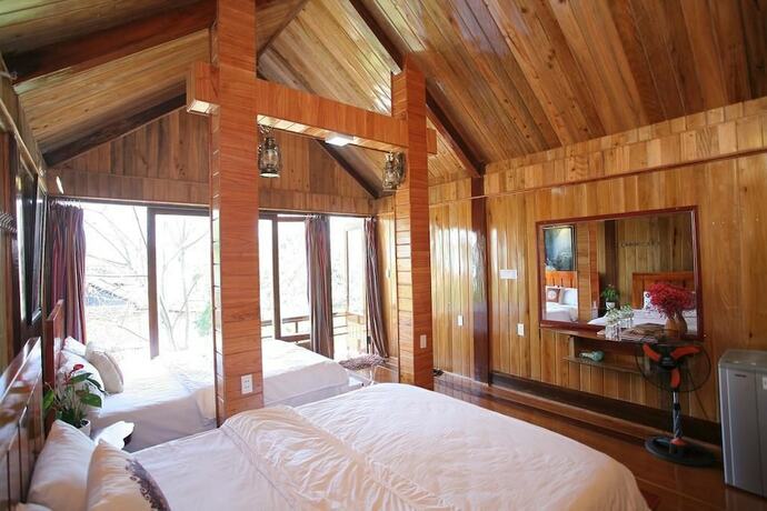 Imagen de la habitación del Hotel Phong Nha Mountain House. Foto 17