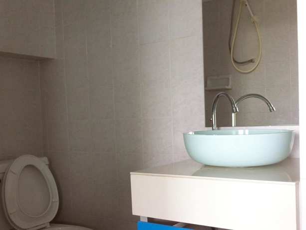 Imagen de la habitación del Hotel Phongkaew. Foto 14