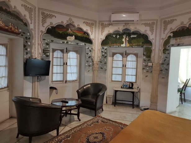 Imagen de la habitación del Hotel Phool Mahal Palace. Foto 3