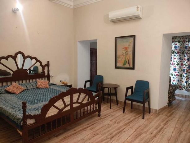 Imagen de la habitación del Hotel Phool Mahal Palace. Foto 10