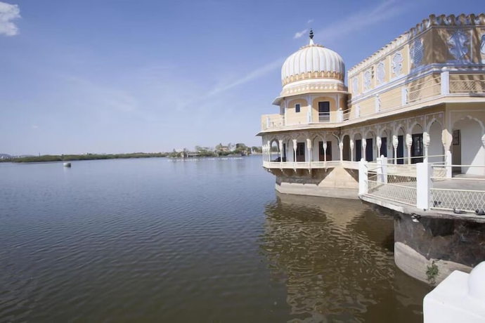 Imagen de los exteriores del Hotel Phool Mahal Palace. Foto 12