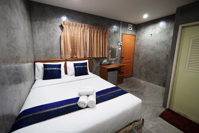Imagen de la habitación del Hotel Phoom House. Foto 19