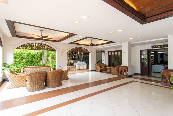 Imagen de los interiores del Hotel Phoomthai Garden. Foto 17