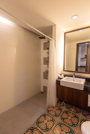 Imagen de la habitación del Hotel Phoomthai Garden. Foto 14