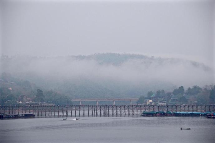 Imagen general del Hotel Phornpailin Riverside Resort. Foto 3