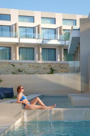 Imagen general del Hotel Phos. Foto 10