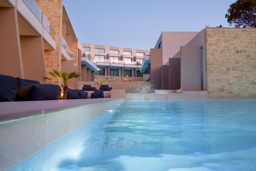 Imagen general del Hotel Phos. Foto 14