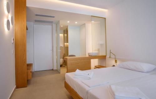 Imagen de la habitación del Hotel Phos. Foto 19
