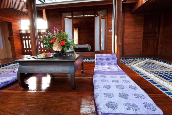 Imagen de la piscina del Hotel Phowadol Resort and Spa. Foto 5