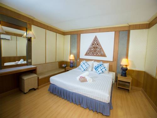 Imagen de la habitación del Hotel Phrae Nakara. Foto 4