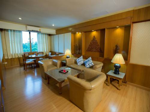 Imagen de la habitación del Hotel Phrae Nakara. Foto 5