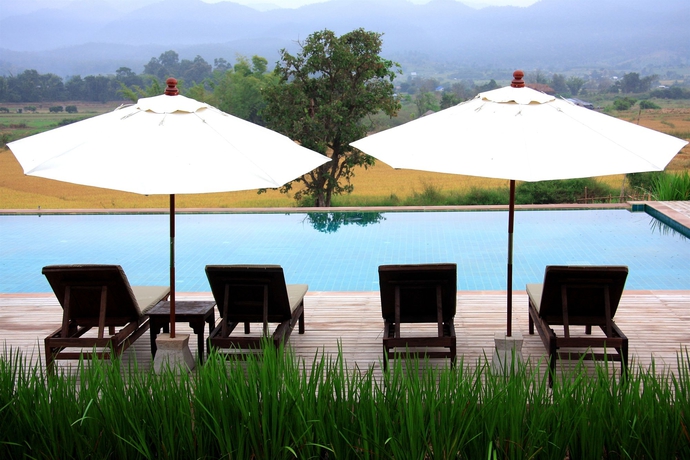 Imagen de la piscina del Hotel Phu Pai Art Resort. Foto 11