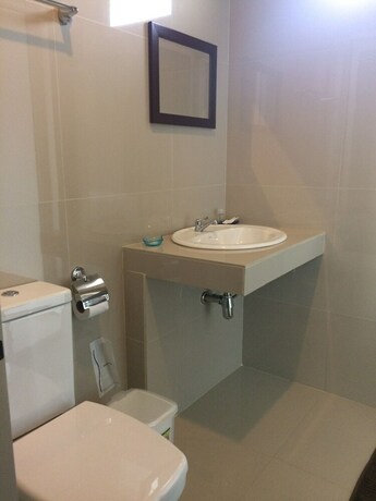 Imagen de la habitación del Hotel Phu Pai Kaew Resort. Foto 16