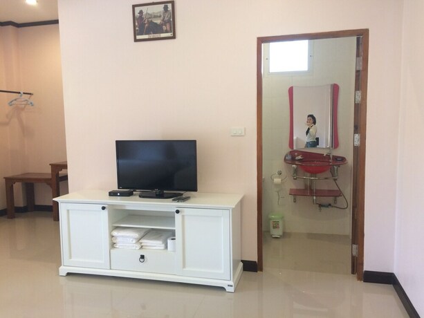 Imagen de la habitación del Hotel Phu Pai Kaew Resort. Foto 23