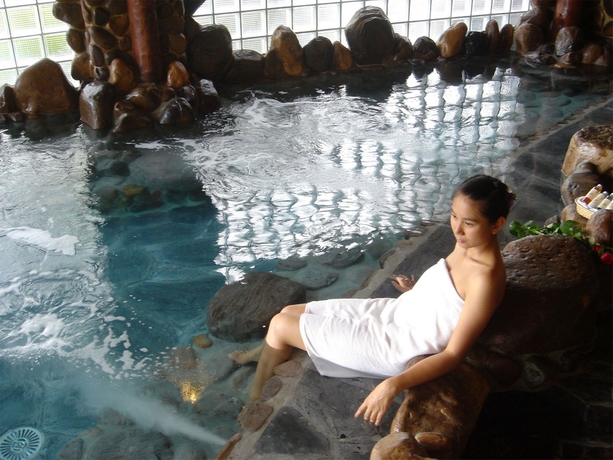 Imagen de la piscina del Hotel Phu Pha Nam Resort and Spa. Foto 8