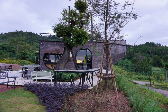 Imagen de los exteriores del Hotel Phu Sumphao Valley. Foto 13