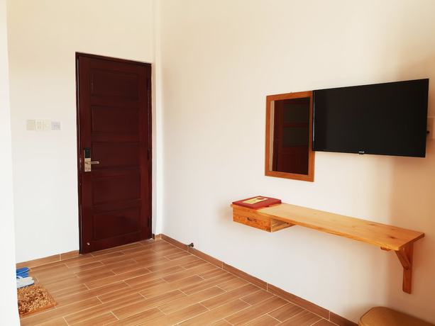 Imagen de la habitación del Hotel Phu Tai Center. Foto 13