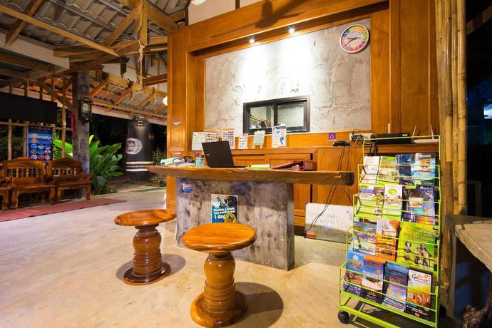 Imagen de los interiores del Hotel Phuchawee Lanta Villa. Foto 5
