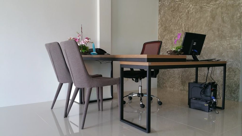 Imagen de los interiores del Hotel Phuket Airport Place. Foto 19