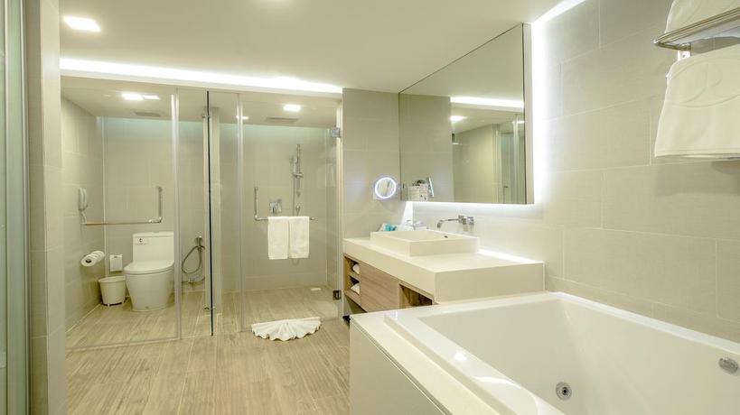 Imagen general del Hotel Phuket Graceland Resort and Spa. Foto 5