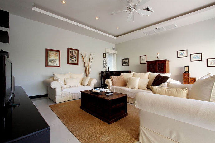 Imagen de los interiores del Hotel Phuket Lagoon Pool Villa. Foto 16