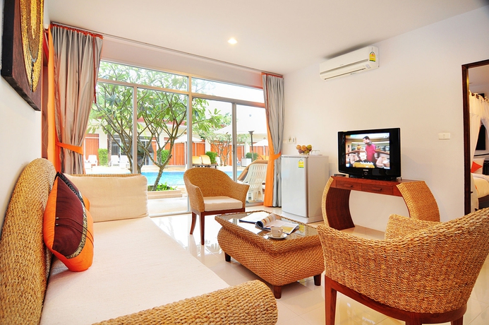 Imagen de los interiores del Hotel Phuket Sea Resort. Foto 12