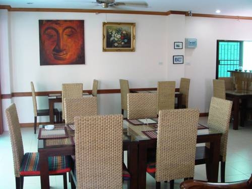 Imagen general del Hotel Phuket Tropical Inn. Foto 15