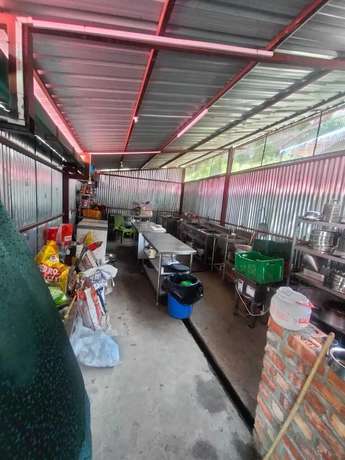 Imagen del bar/restaurante del Hotel Phulwari Resort. Foto 3