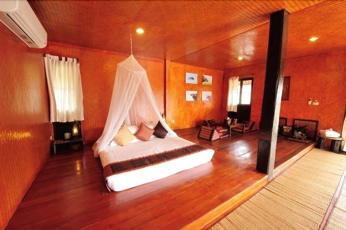 Imagen de la habitación del Hotel Phunacome Resort. Foto 4