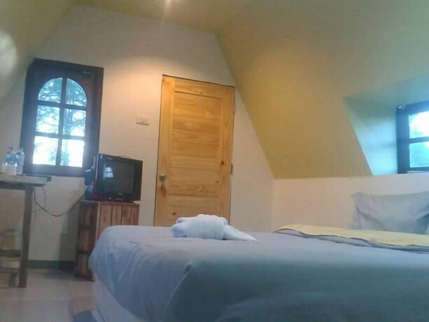 Imagen de la habitación del Hotel Phunaya Resort. Foto 22