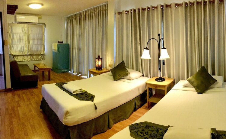 Imagen general del Hotel Phunyanuch. Foto 10