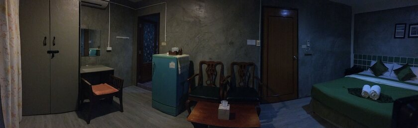 Imagen de la habitación del Hotel Phunyanuch. Foto 27